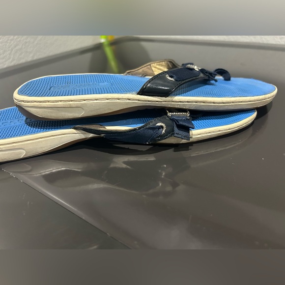 Sperry women’s flip flop sandals size 10M - Picture 3 of 7